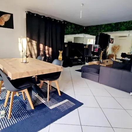 Maison Avec Piscine Privee Chauffee 9x4m Clim Tv Grand Ecran Location Saisonniere De Ete Proche Et Centre Sud Montpellier Prázdninový dům Lattes